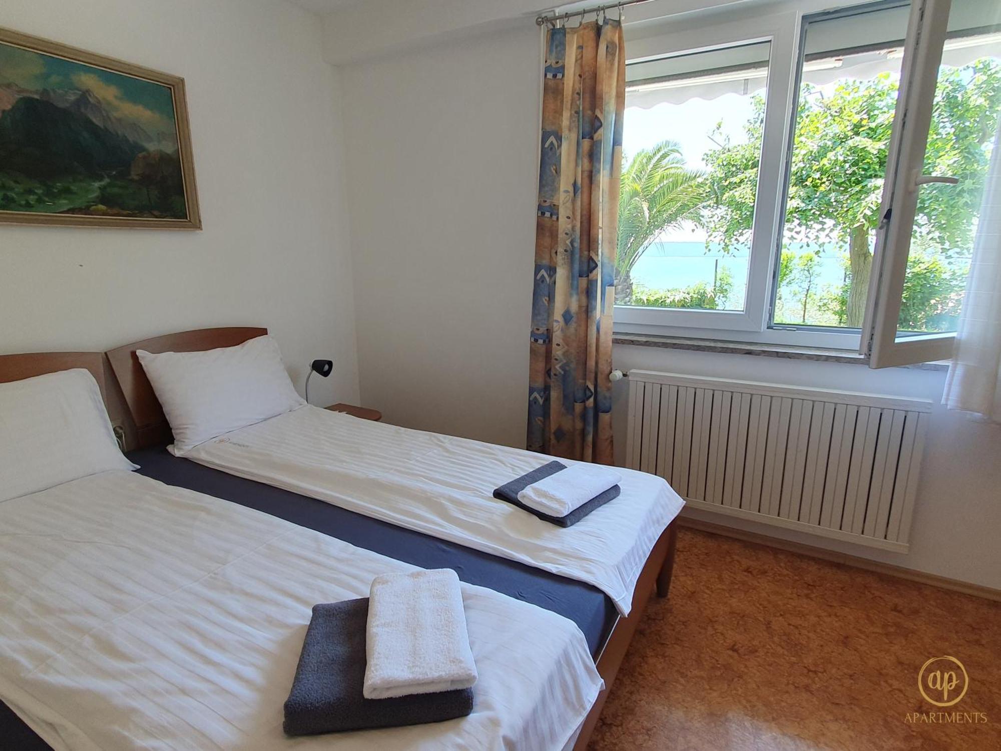 Apartment With Seaview And Garden For 6 Portoroz Luaran gambar